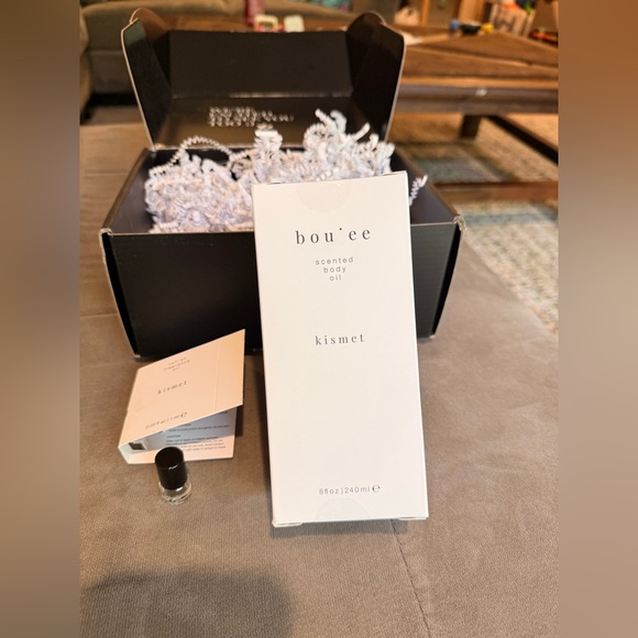 NWT riddle Kismet limited body oil and sample - Picture 4 of 14